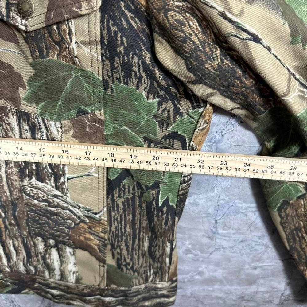Wrangler Men's M Vintage Denim RealTree Camo Hunting Trucker Jean Jacket outdoor - Picture 7 of 8